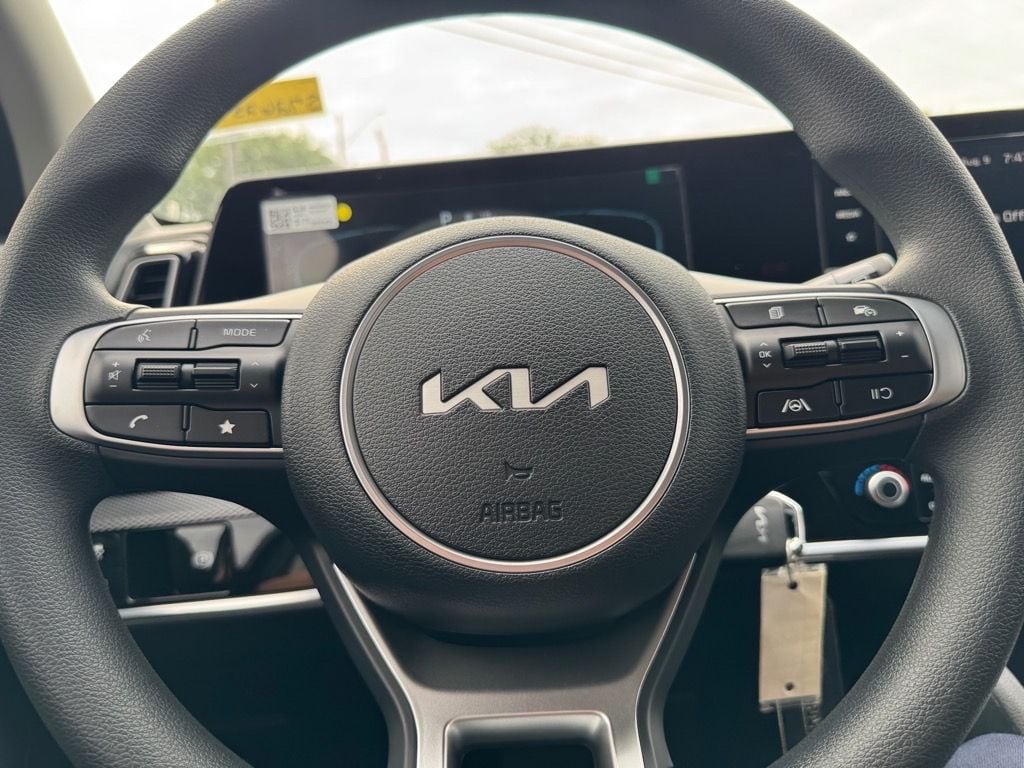 2025 Kia Sportage LX Hybrid - Photo 12