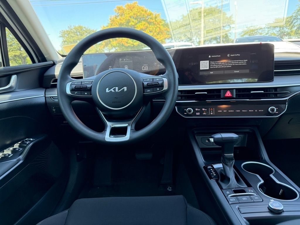 2026 Kia K5 LXS - Photo 10