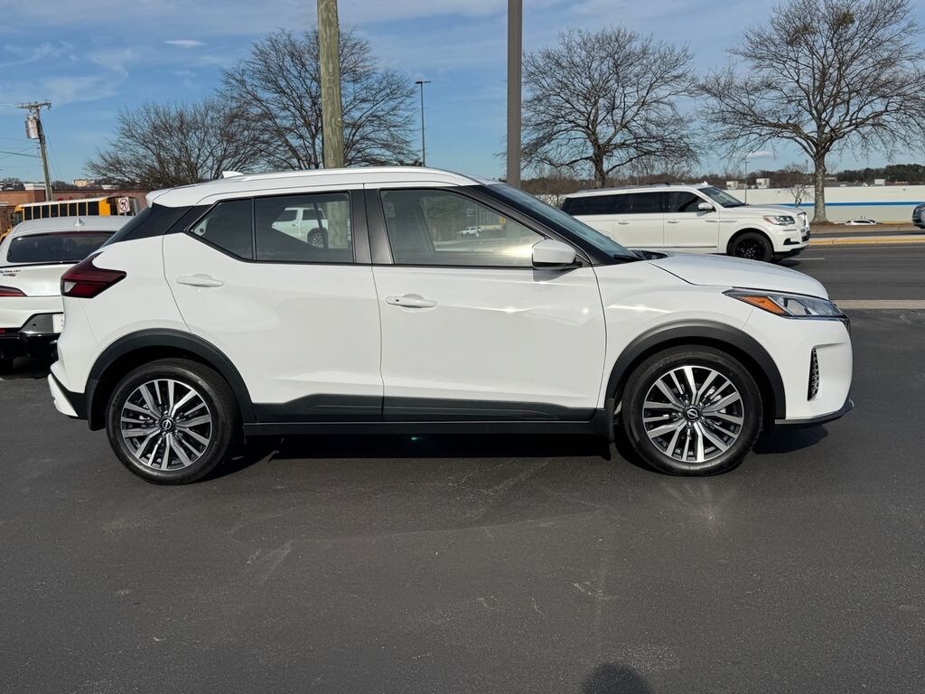 Used 2024 Nissan Kicks SV SUV