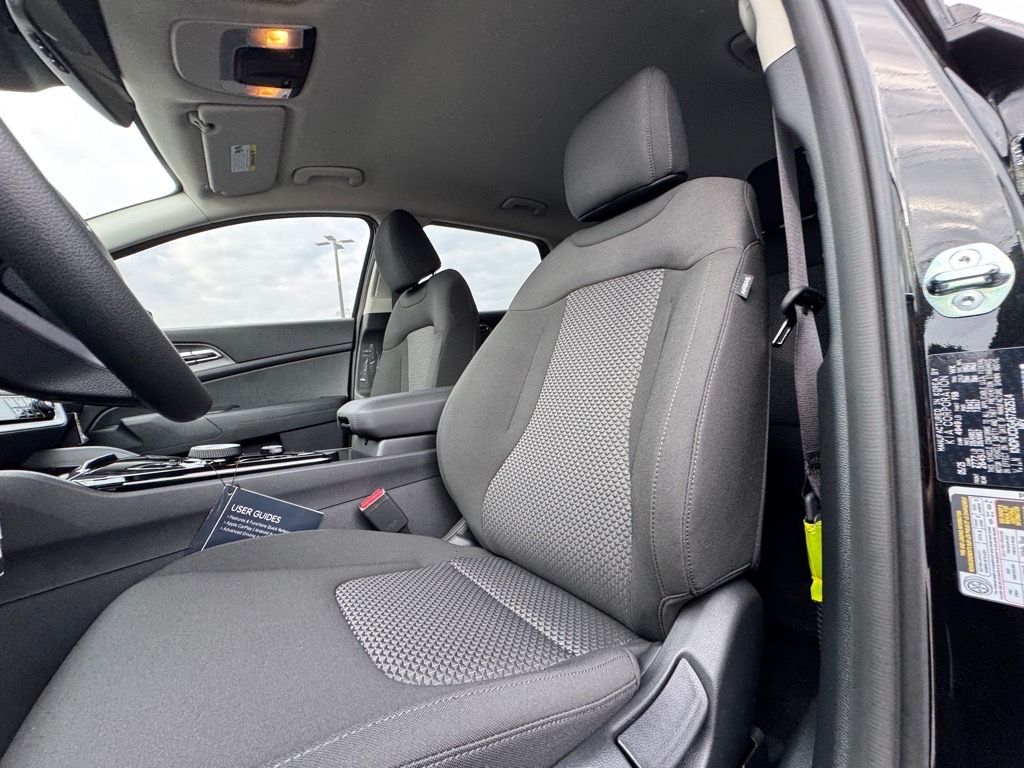 2025 Kia Sportage LX Hybrid - Photo 11