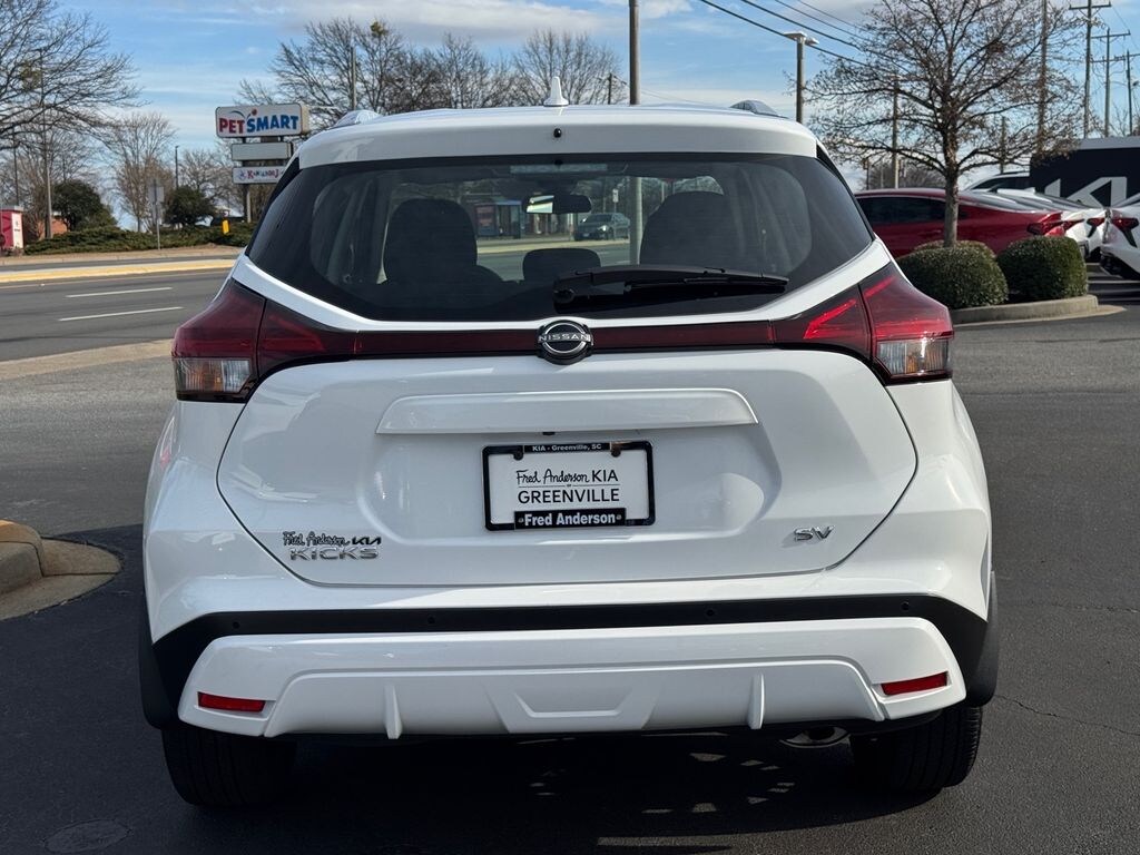 Used 2024 Nissan Kicks SV SUV