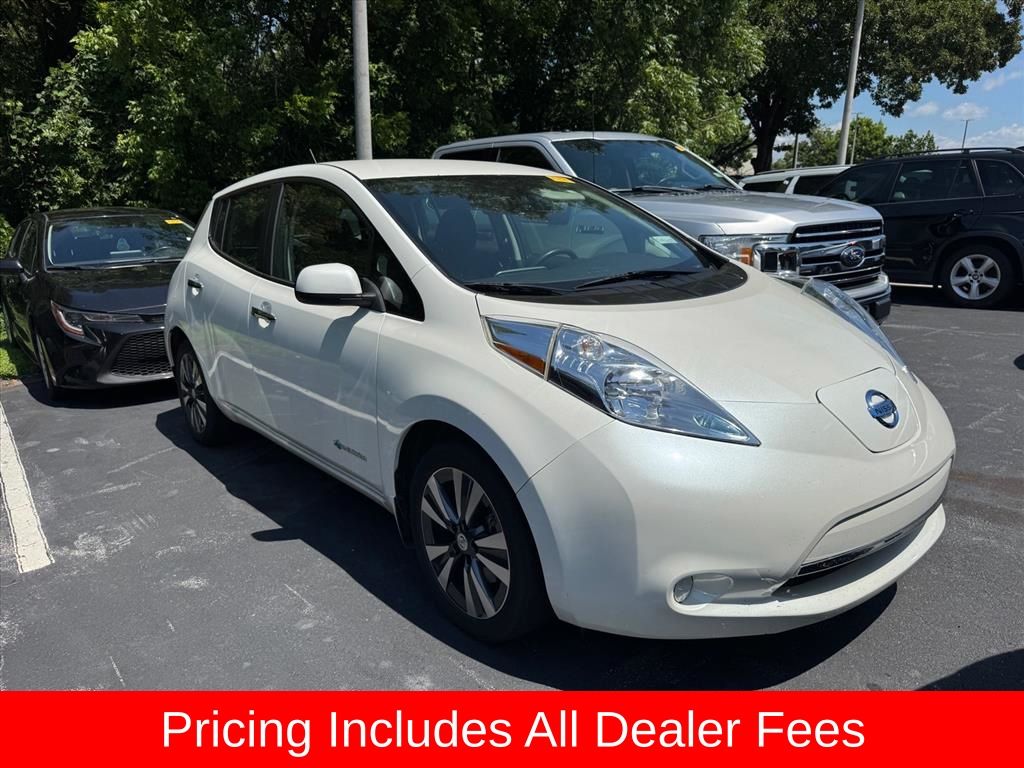 2016 Nissan Leaf SV's photo