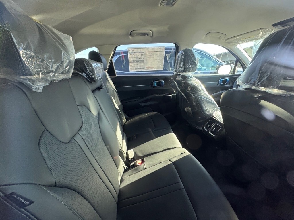 2026 Kia Sorento EX photo 4