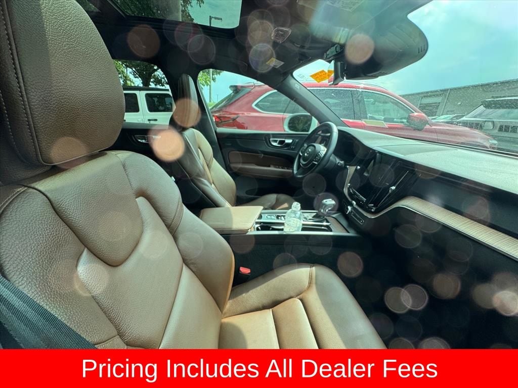 Used 2021 Volvo XC60 T5 Momentum SUV