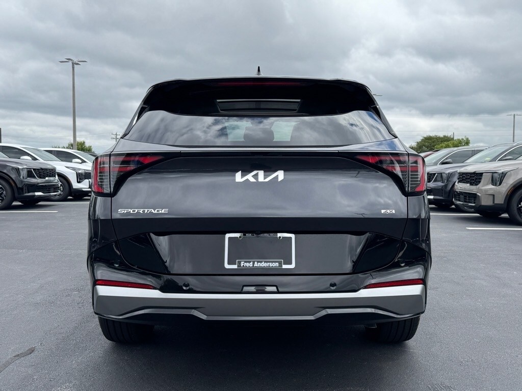 2026 Kia Sportage photo 3