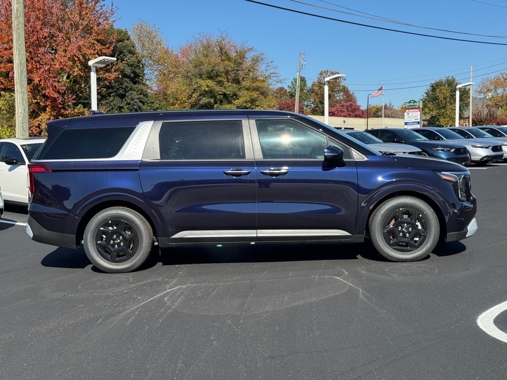 New 2026 Kia Carnival LXS Van Passenger Van