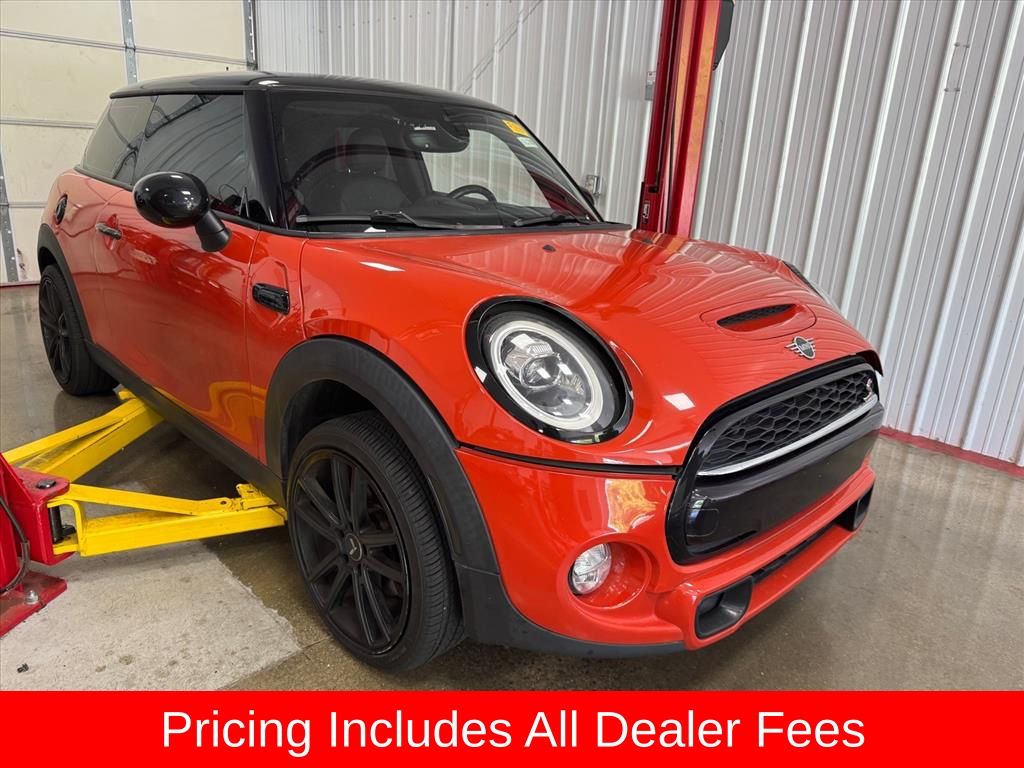 2019 MINI Hardtop Cooper S Iconic's photo