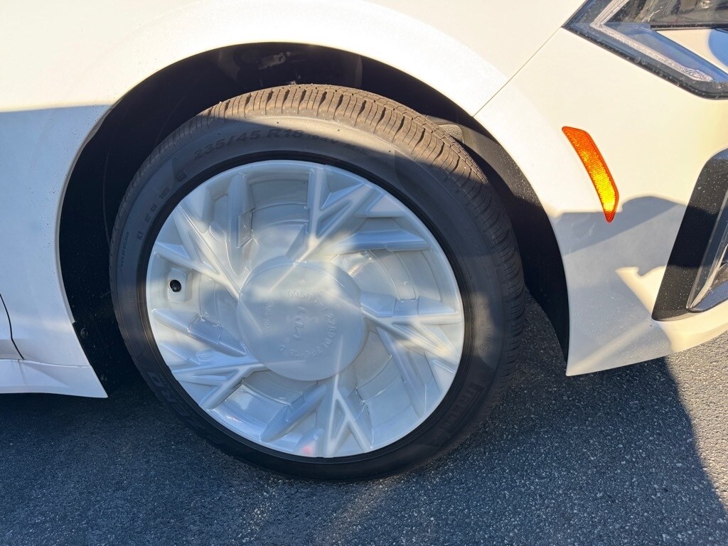 2026 Kia K5 GT-Line photo 2