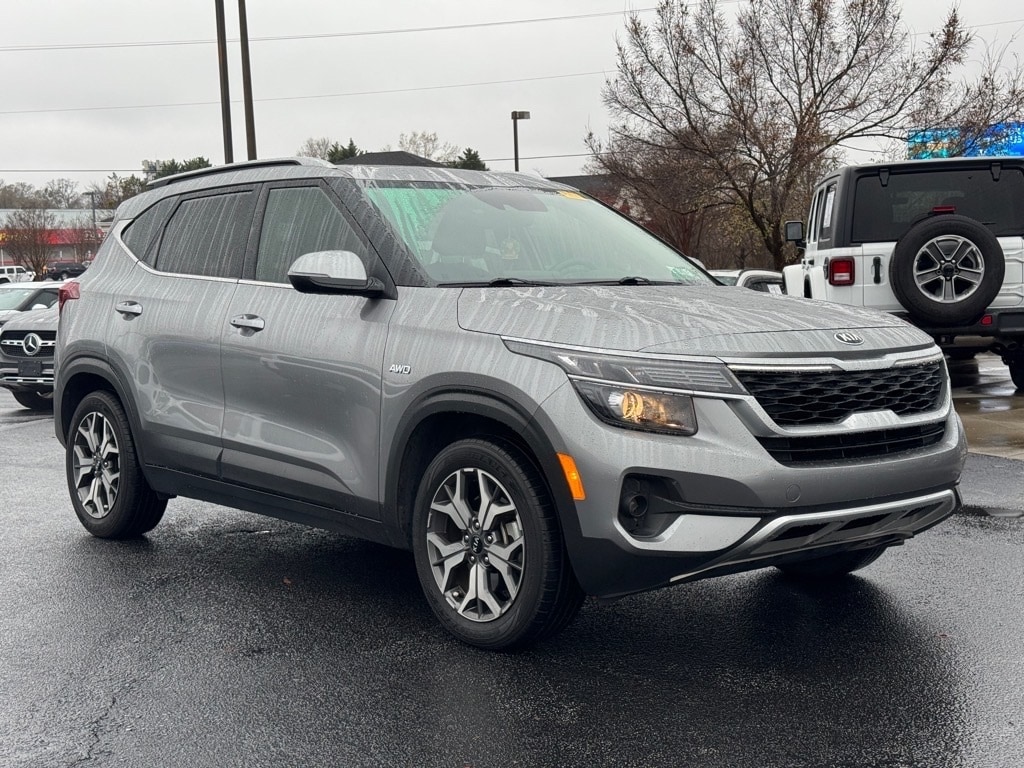 2021 Kia Seltos EX's photo