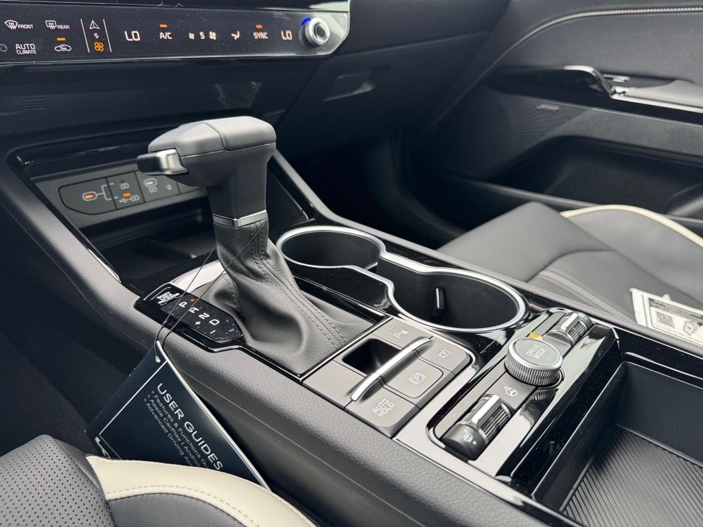 2026 Kia K5 GT-Line - Photo 16