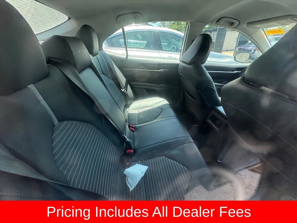 Used 2023 Toyota Camry SE Sedan