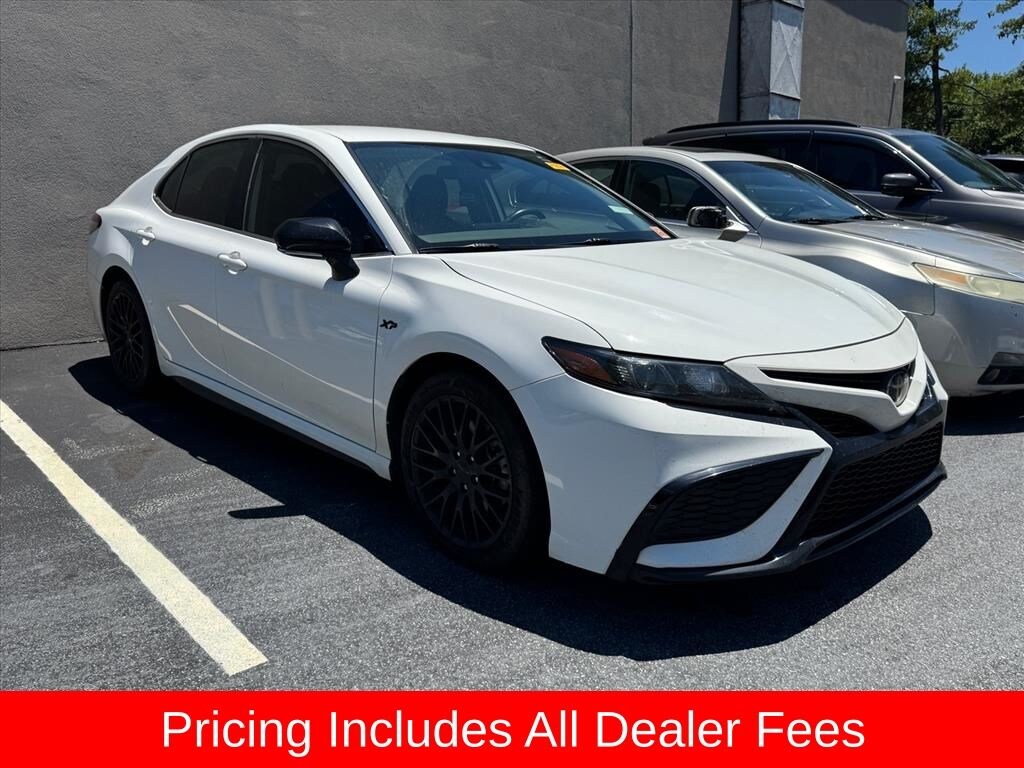 Used 2023 Toyota Camry SE Sedan