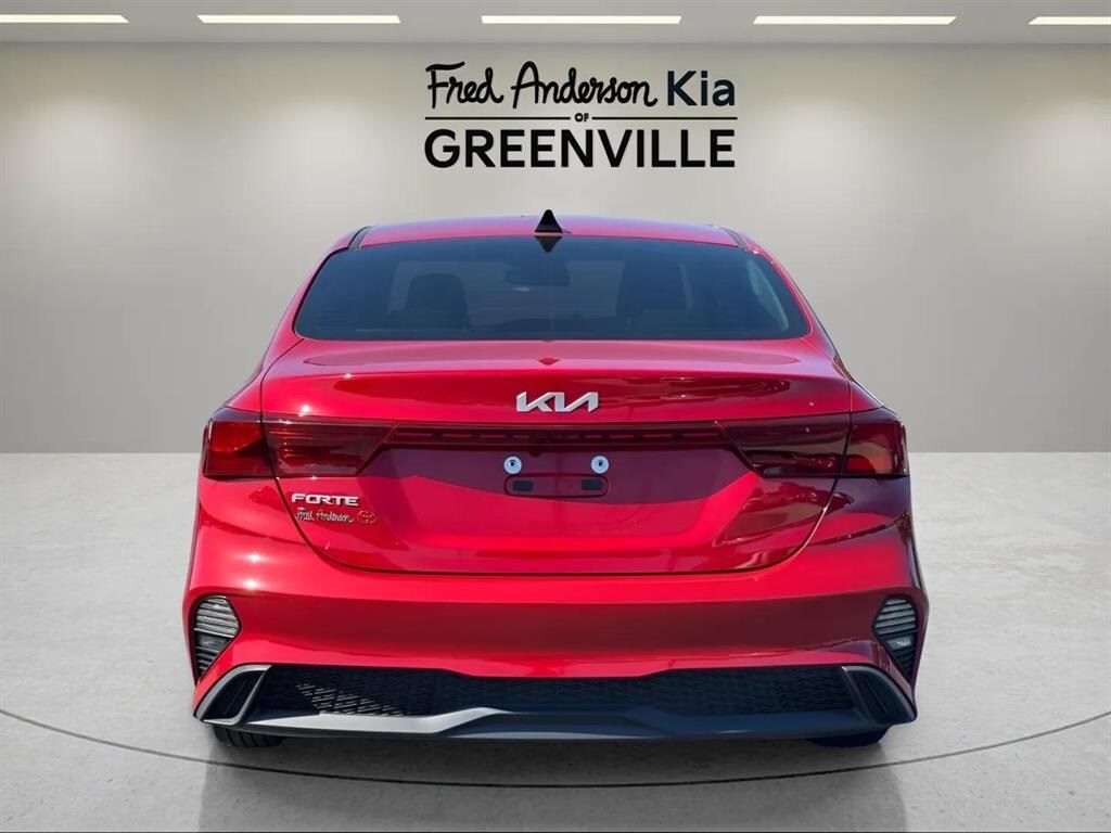 2023 Kia Forte LXS photo 4