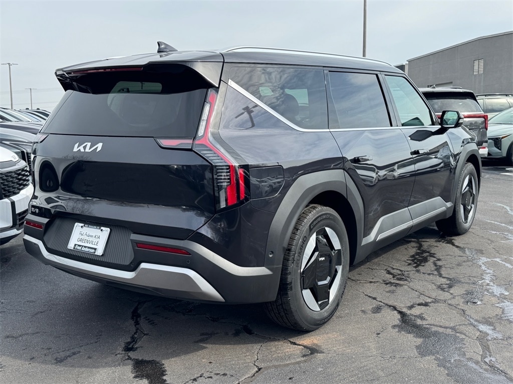 New 2026 Kia EV9 Wind SUV