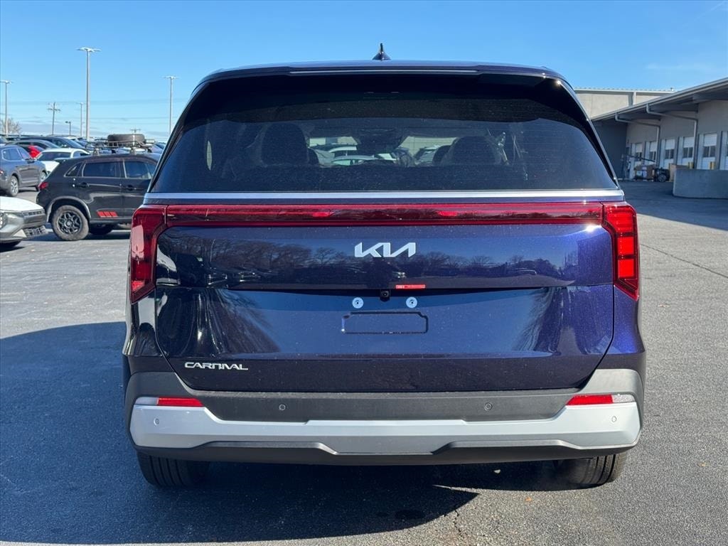New 2026 Kia Carnival LXS Van Passenger Van