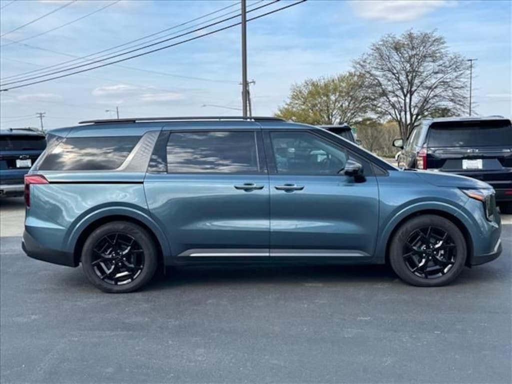 Certified 2025 Kia Carnival SX Prestige Minivan/Van
