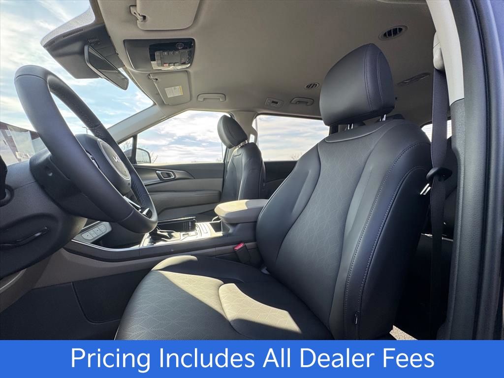 2026 Kia Carnival LXS - Photo 13