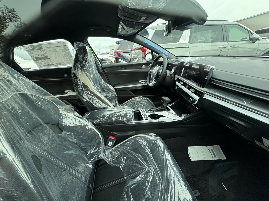 2026 Kia K5 GT-Line photo 3