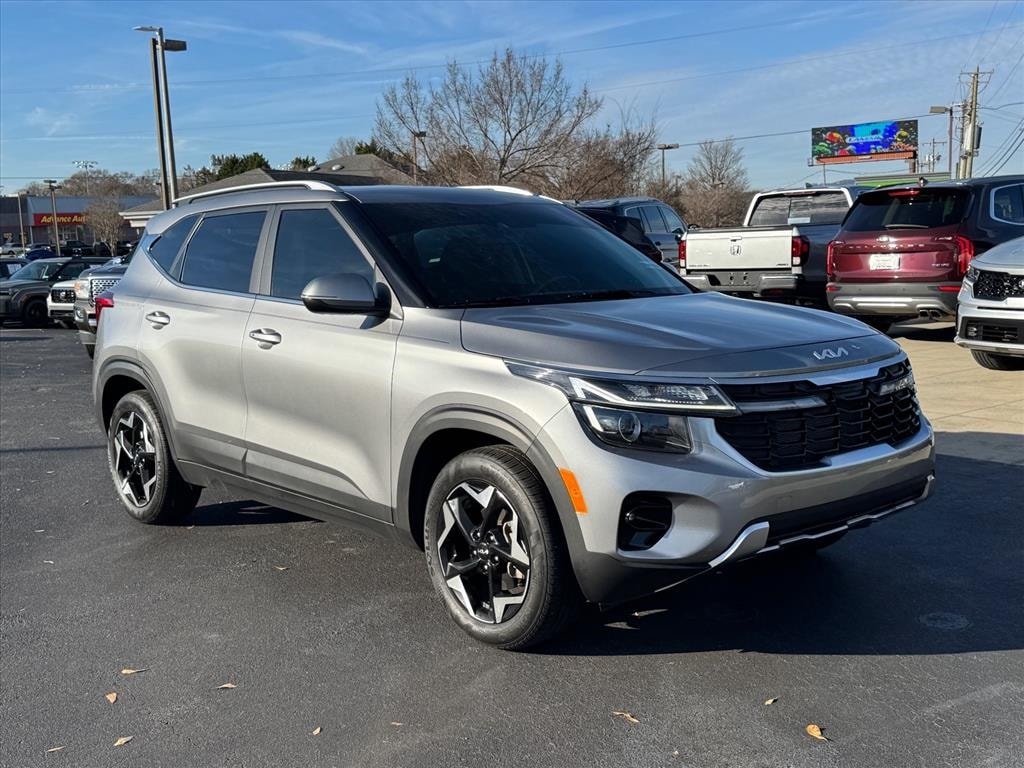 2024 Kia Seltos EX's photo