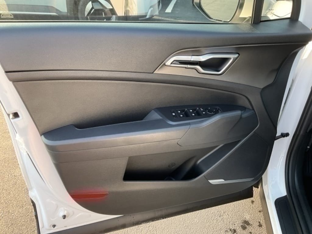 New 2026 Kia Sportage LX SUV