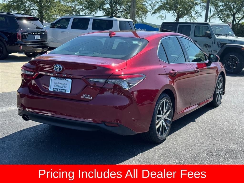 Used 2022 Toyota Camry Hybrid XLE Sedan