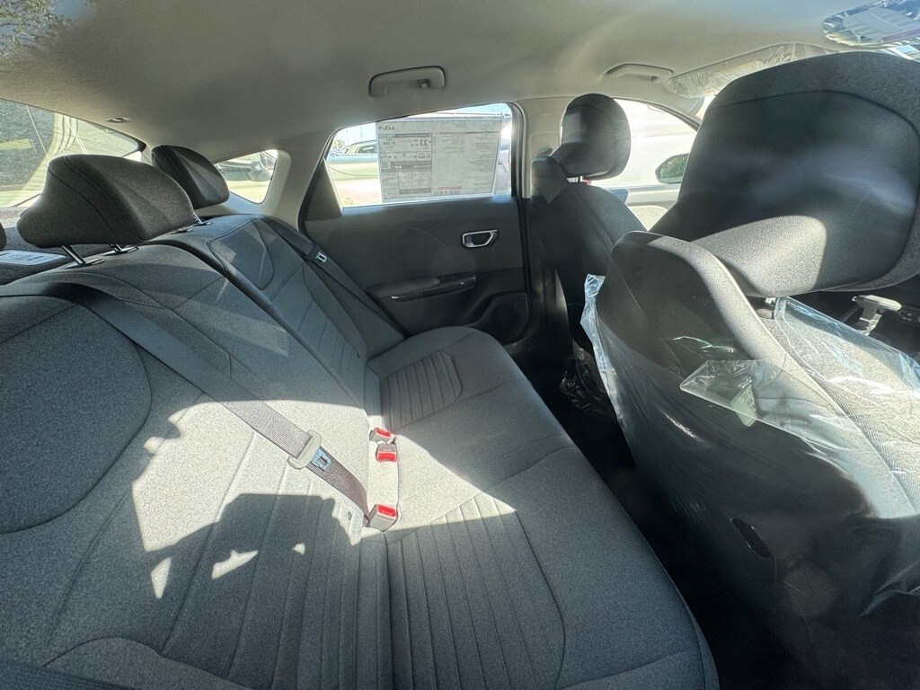 2025 Kia K4 EX photo 4