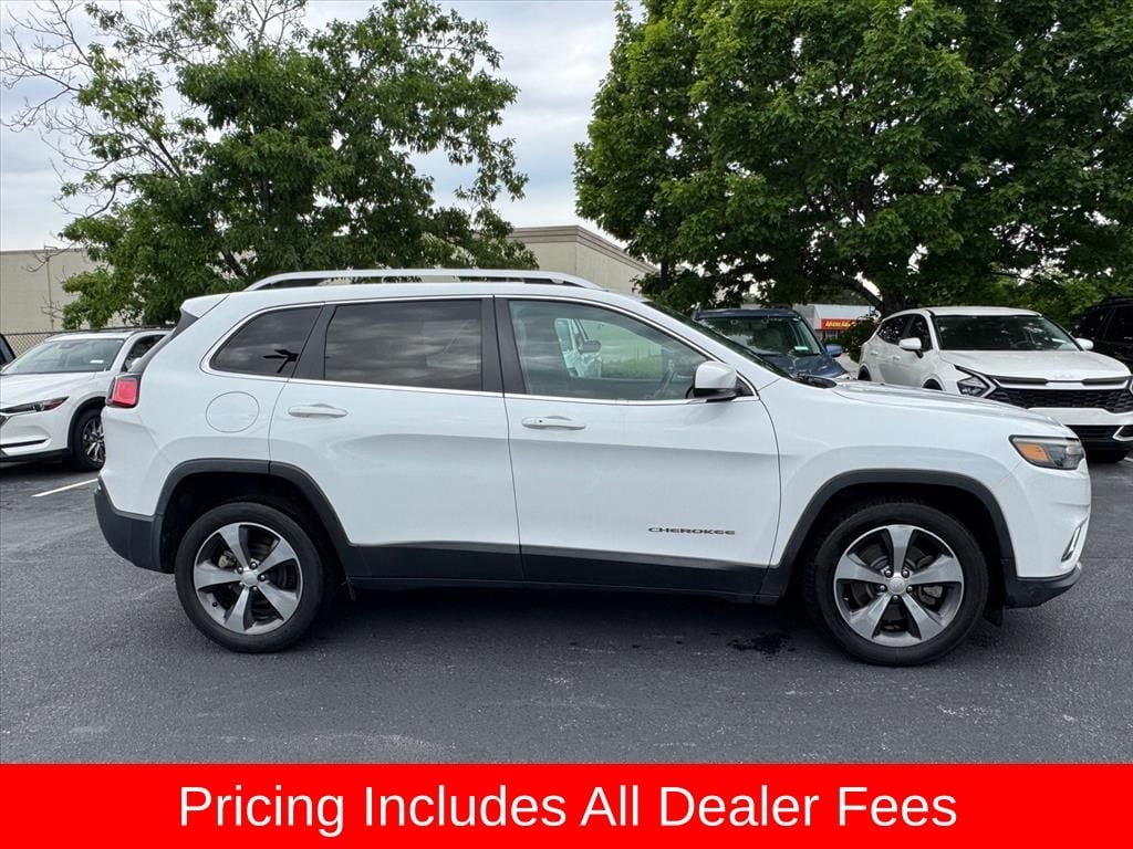 Used 2019 Jeep Cherokee Limited FWD SUV