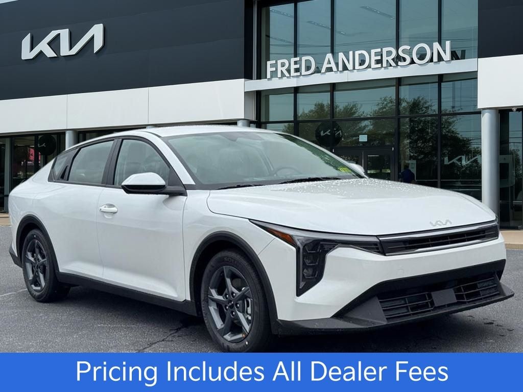 New 2026 Kia K4 LXS Sedan