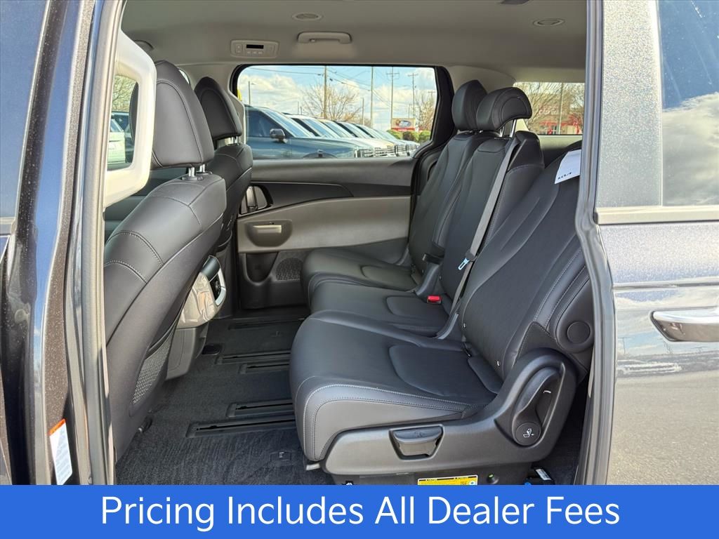 2026 Kia Carnival LXS - Photo 10