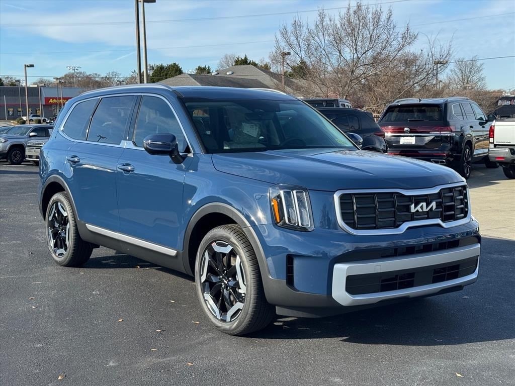 2025 Kia Telluride S's photo