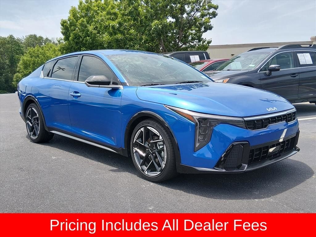 2025 Kia K4 GT-Line AT's photo