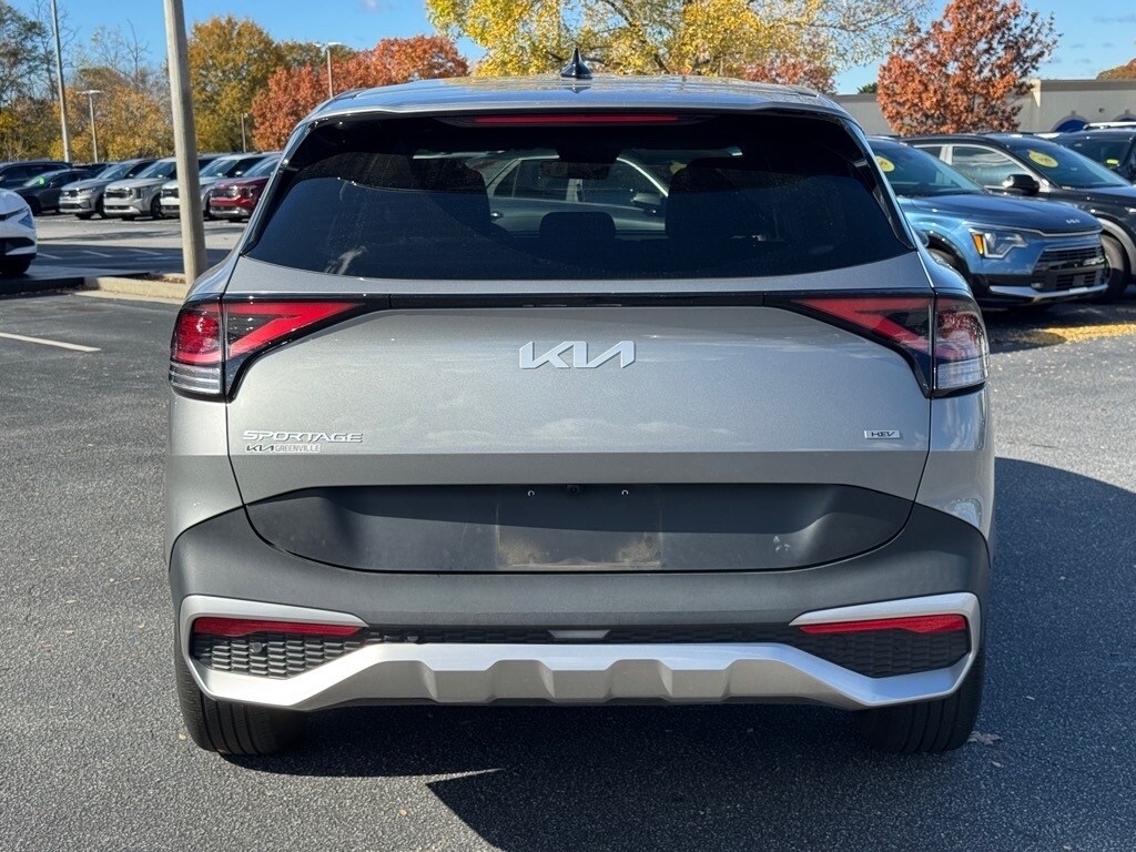2023 Kia Sportage Hybrid LX photo 4