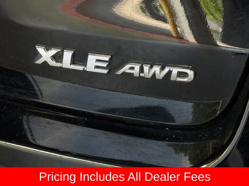 Used 2016 Toyota Highlander XLE V6 SUV