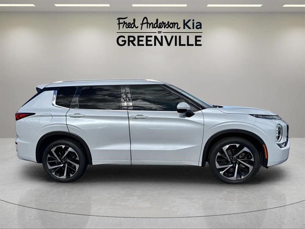 Used 2023 Mitsubishi Outlander SEL SUV