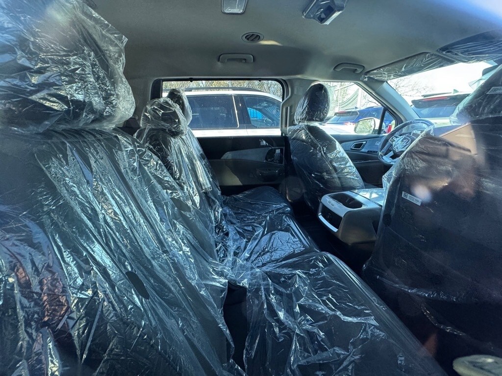 New 2026 Kia Carnival EX Van Passenger Van