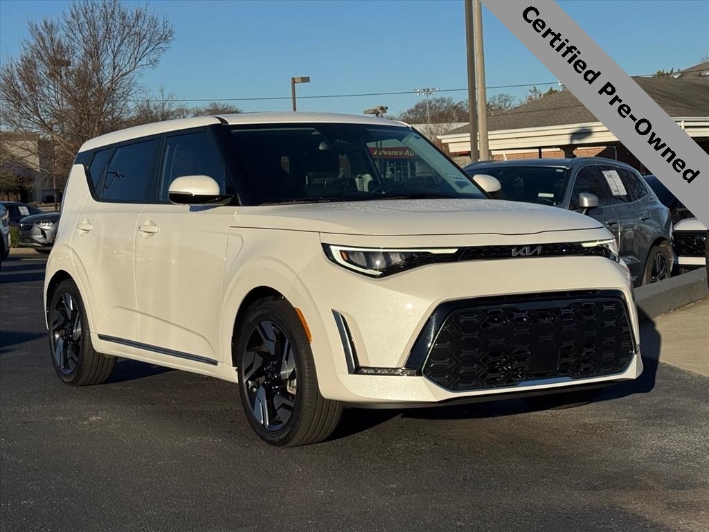 2025 Kia Soul GT-Line's photo