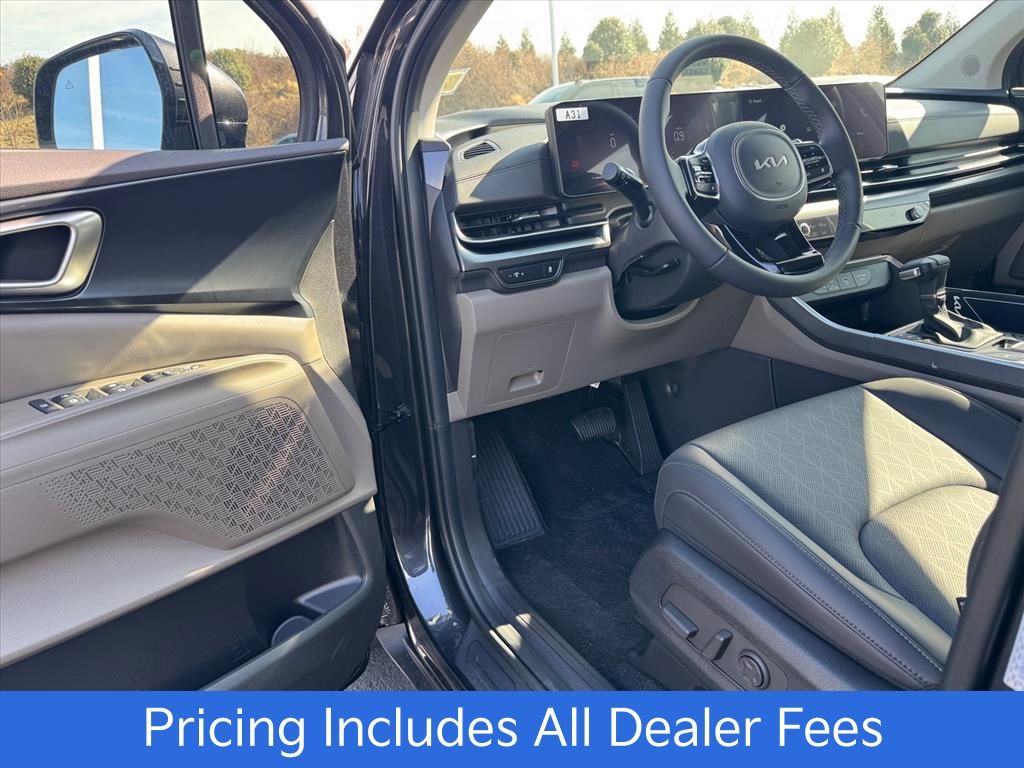 2026 Kia Carnival LXS - Photo 11