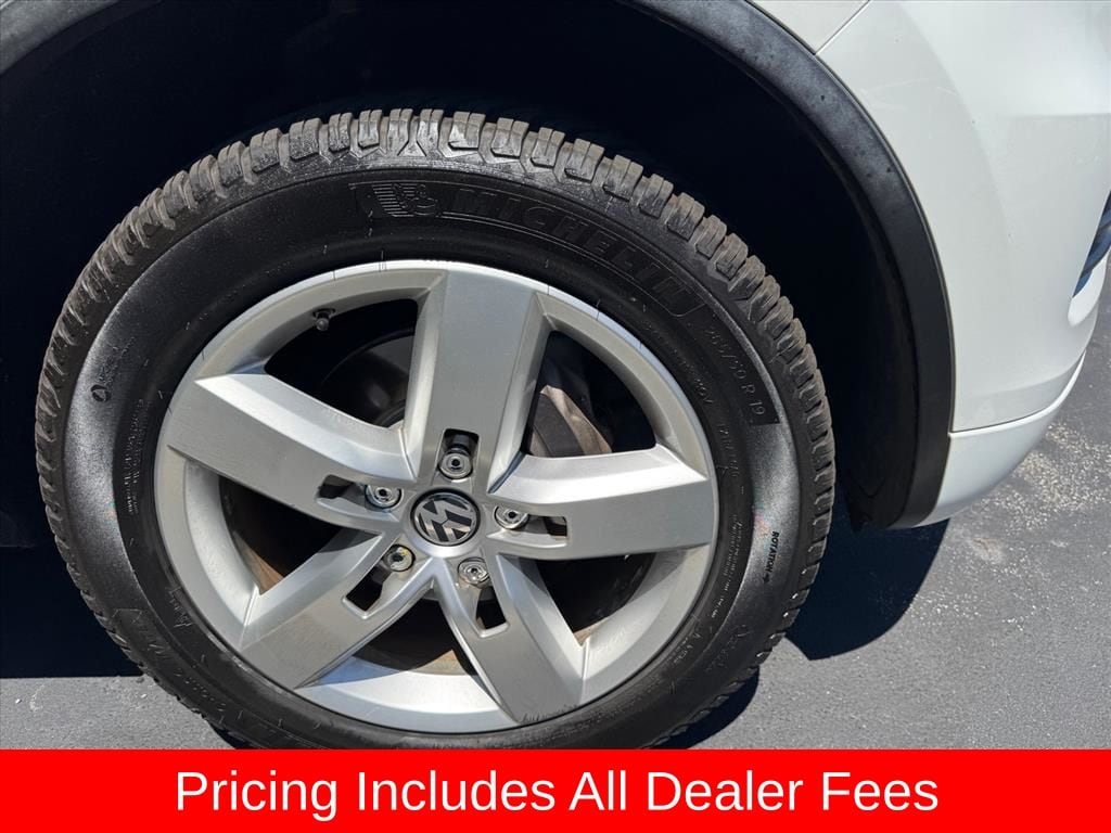 Used 2014 Volkswagen Touareg 3.6L Lux SUV