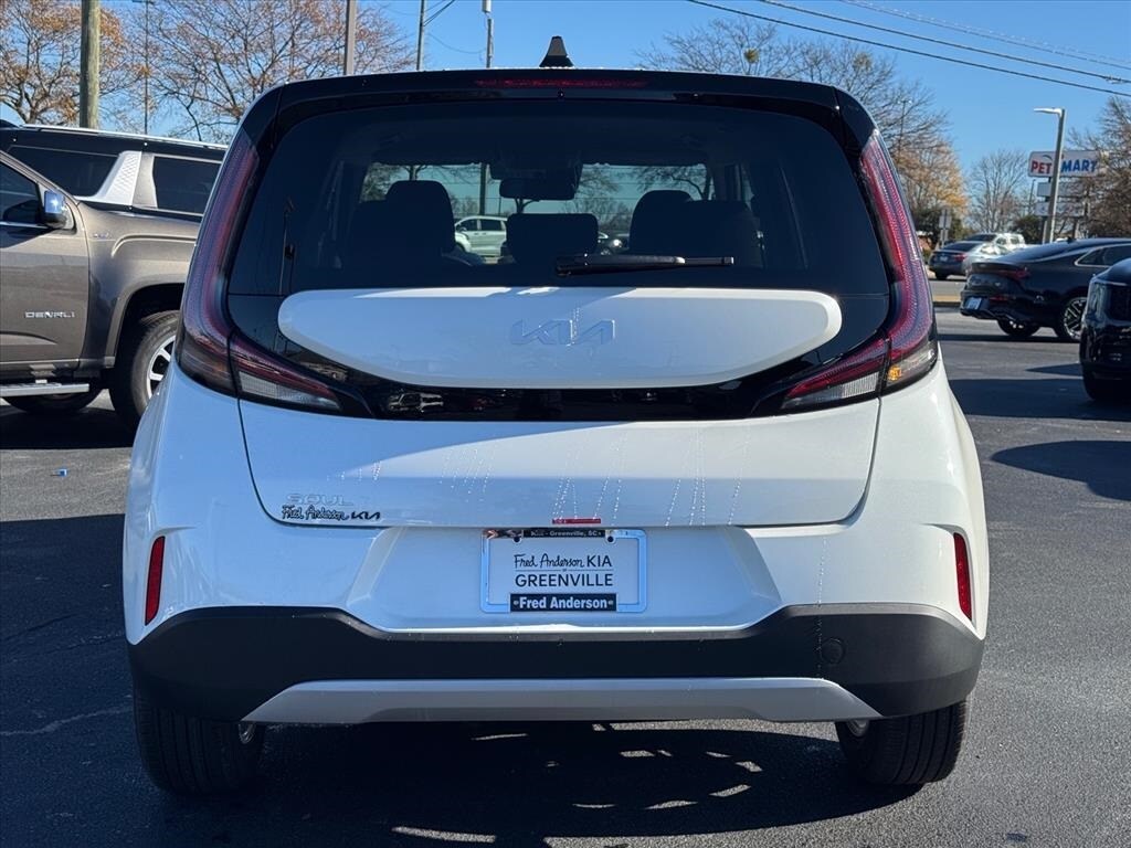 New 2025 Kia Soul LX Hatchback