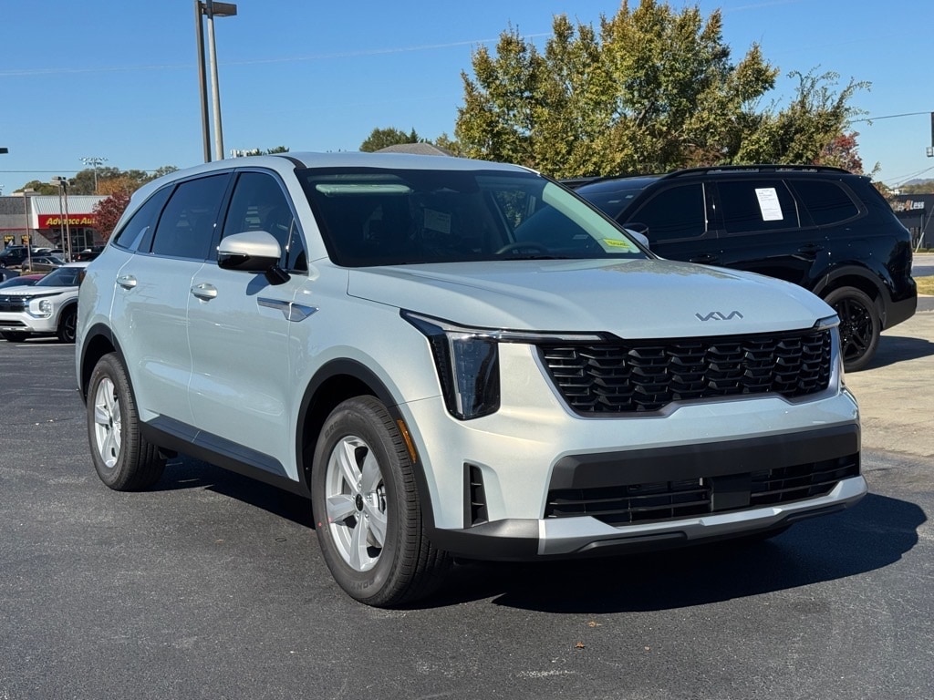 2026 Kia Sorento LX's photo