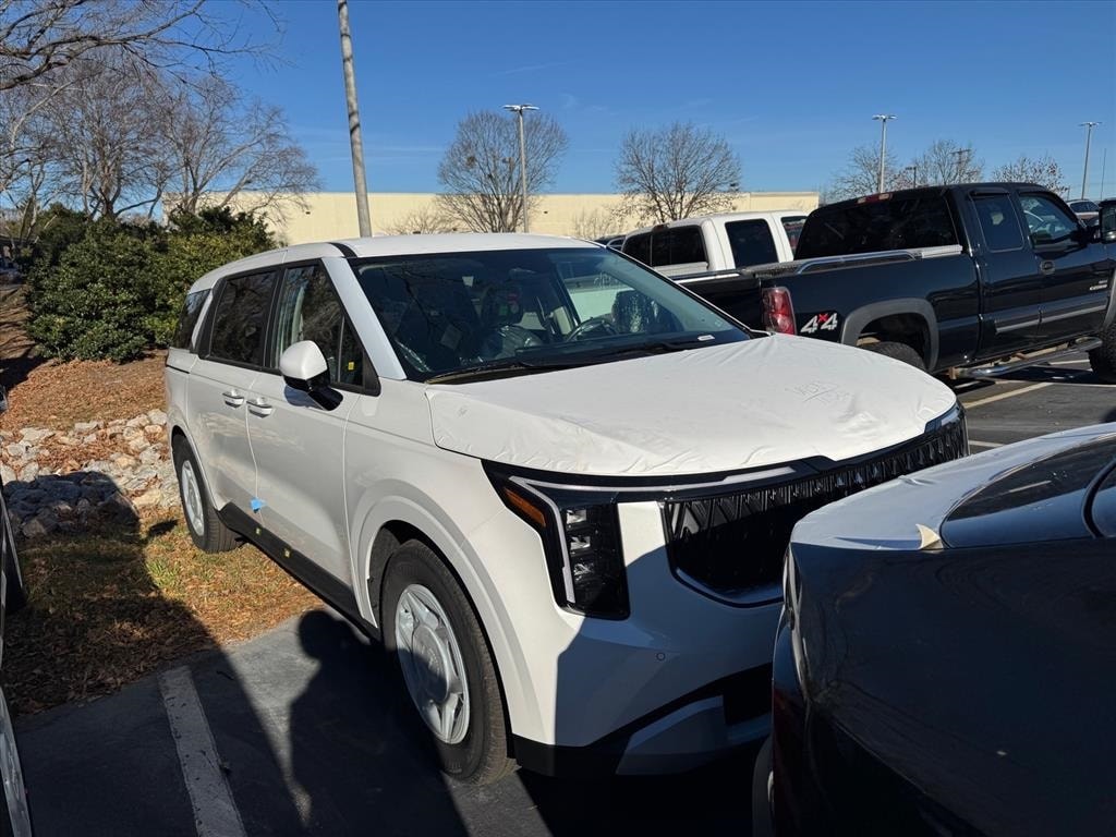 2026 Kia Carnival LXS's photo