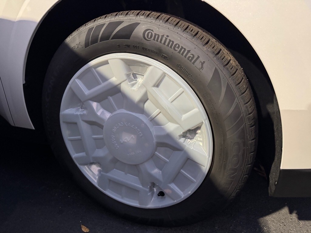 2026 Kia Carnival SX Prestige photo 2