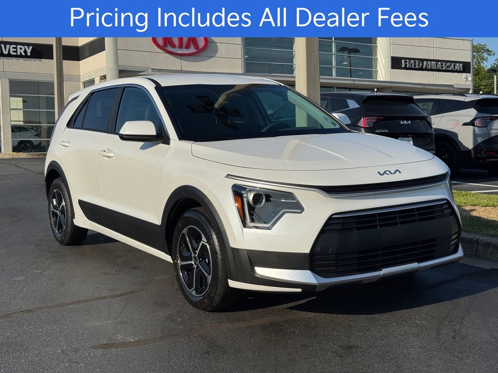 2026 Kia Niro LX HEV's photo
