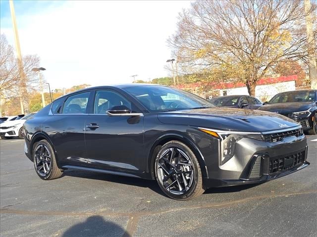 2025 Kia K4 GT-Line's photo