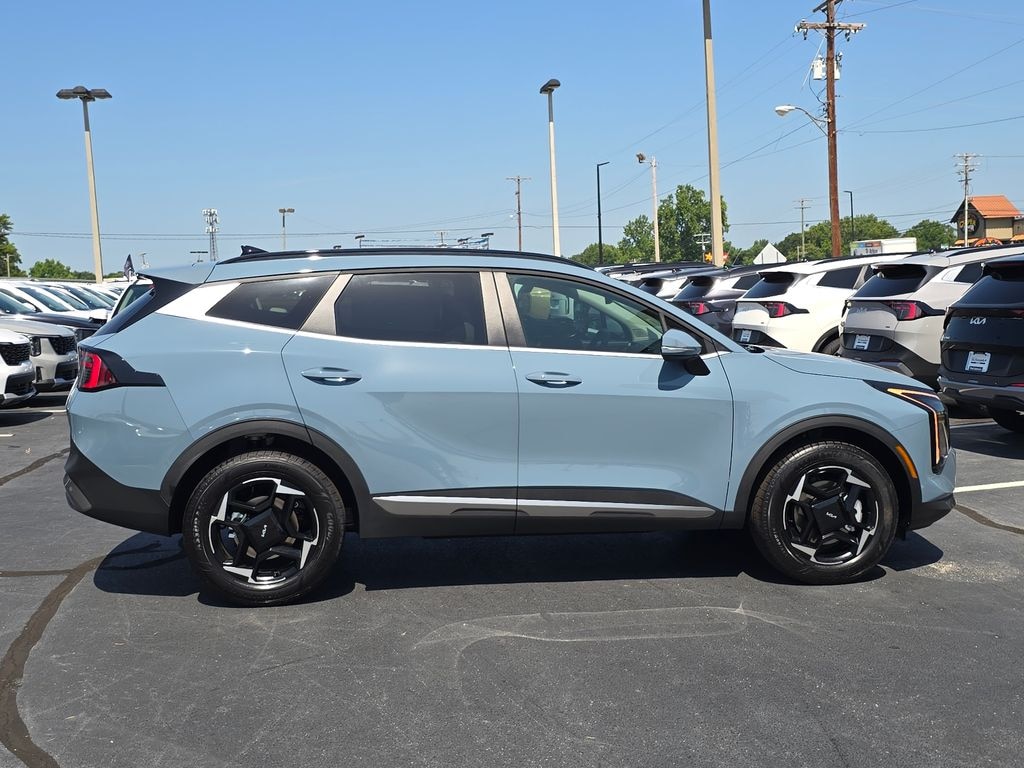 New 2026 Kia Sportage Hybrid EX SUV