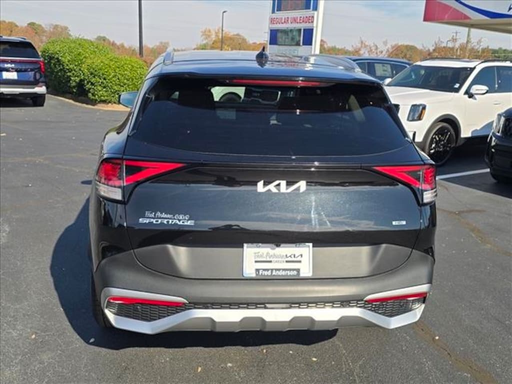 Used 2024 Kia Sportage Hybrid EX SUV