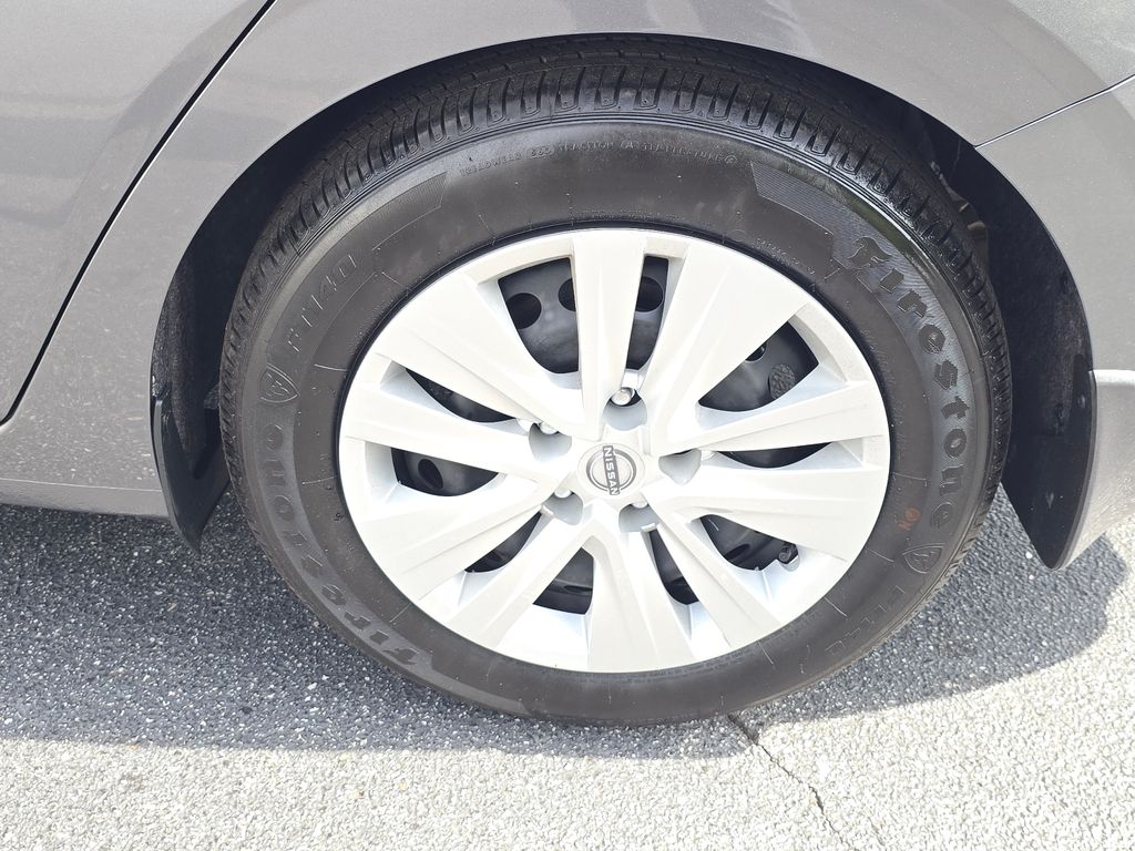 2025 Nissan Sentra S - Photo 14