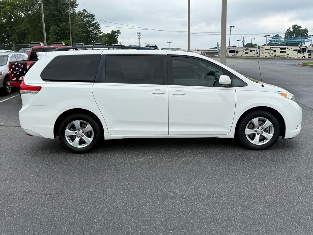 Used 2011 Toyota Sienna LE with VIN 5TDKK3DC3BS037987 for sale in Greer, SC