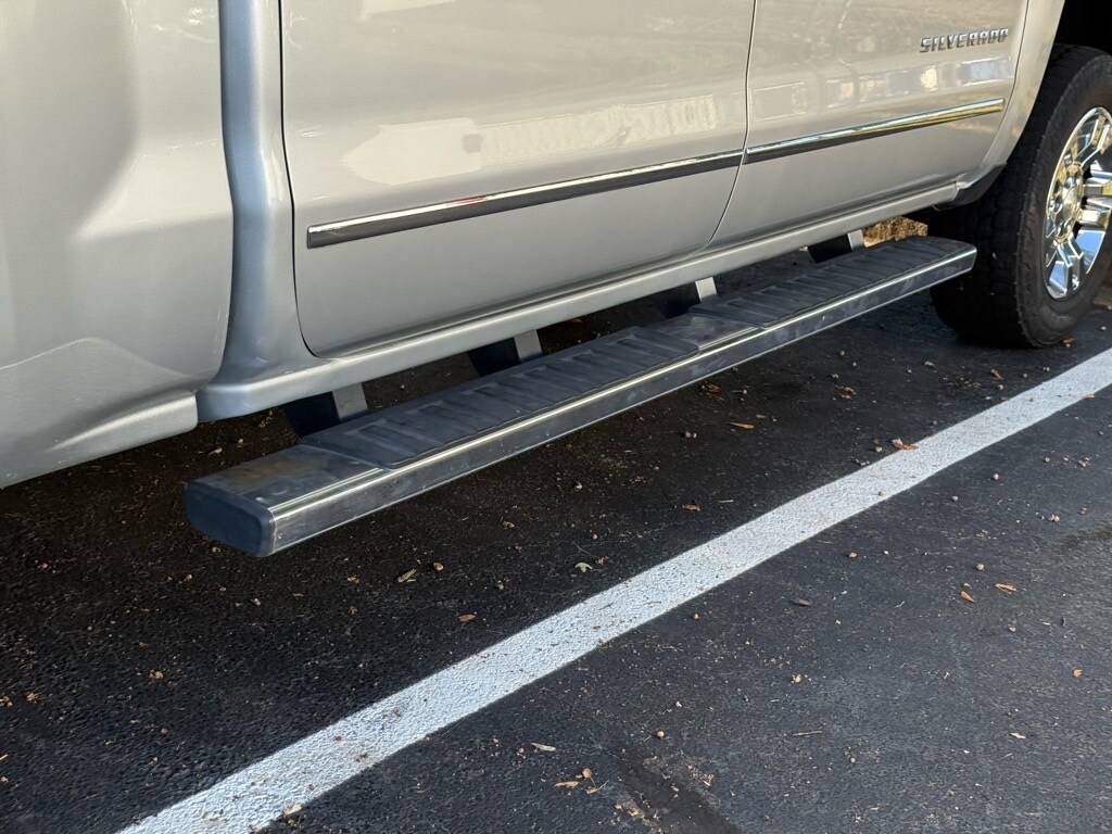2014 Chevrolet Silverado 1500 LTZ photo 3