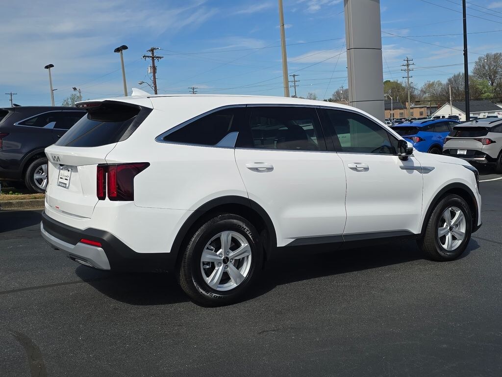 New 2026 Kia Sorento LX SUV